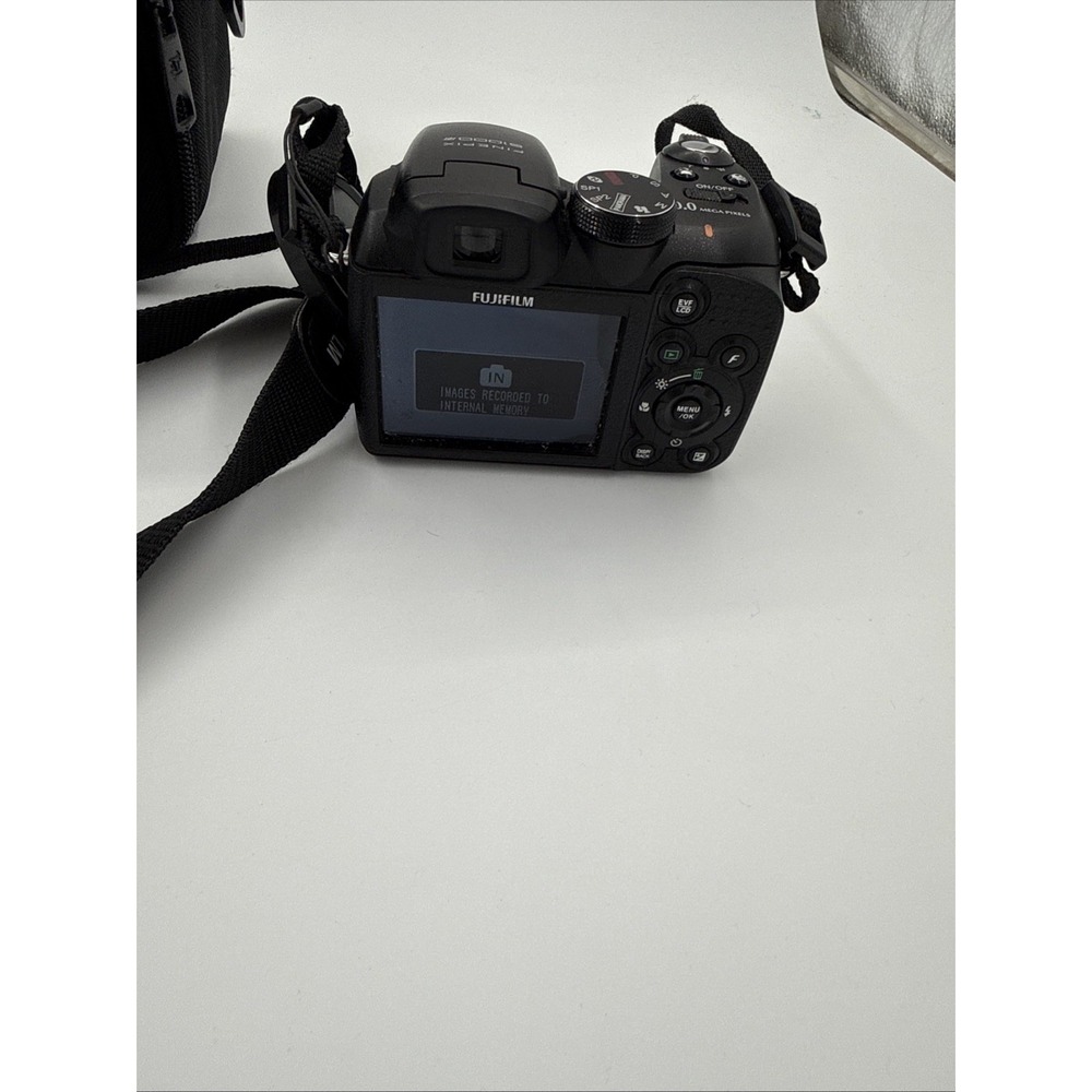 Fujifilm FinePix S1000fd 10.0MP Digital Camera Black - Tested & Working - Picture 3 of 6